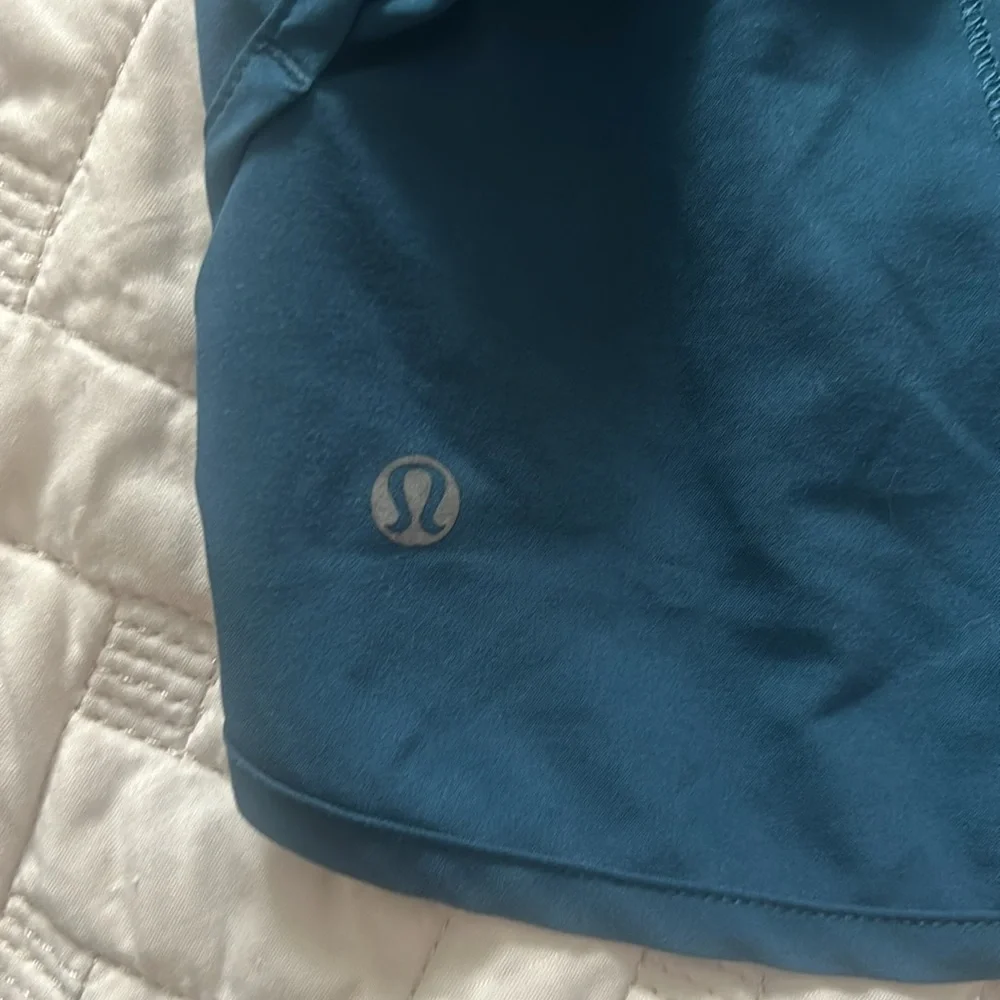 Running shorts - Picture 3 of 4